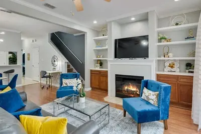 Image de Heavenly Haven in the Heart of Tallahassee