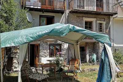 Image de Maison près de Bozel, 100 m2 habitables, 4 chambres, 8 personnes, cour et jardin