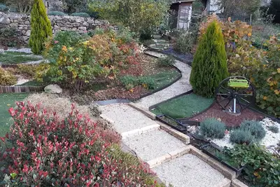 Image de villa à proximité du centre du village