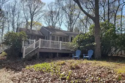 Image de Hampton Bays Retreat!