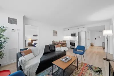 Image de Stylish 2br 2ba CozySuites on the Boardwalk
