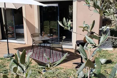 Image de Au calme de la Provence verte<br>3 ***