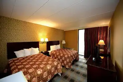 Image de River-view Room, 2 Queen Beds with Jetted tub and Balcony