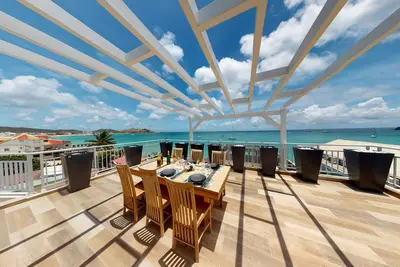 Image de Walee Beach Penthouse 2 br top roof in Grand Case Beach, pool, free parking