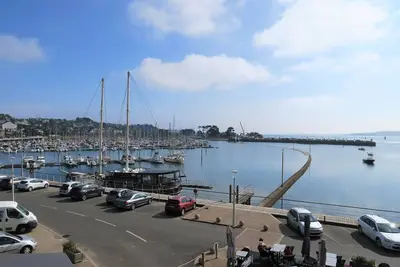 Image de Bel appartement rénové avec Wifi Vue Sur Mer à Perros-Guirec