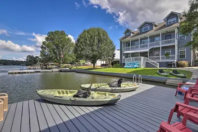 Waterfront Home on Jackson Lake w\/ Dock