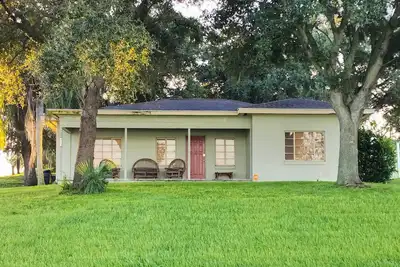 Image de Pet-Friendly Auburndale House w\/ Lake Views!