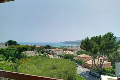 Studio calme avec terrasse à Bormes-les-Mimosas
