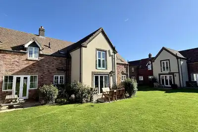Image de Stunning Coastal Cottage - Sleeping 4 in 2 Bedrooms - Pool and Beach Access Included.