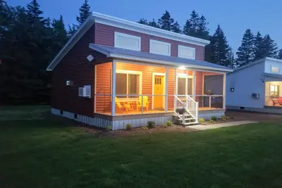 Image de Adonai Adventure Cabin 2, w/ mountain views, near Cabot Trail, river access