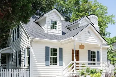 Image de Charleston \"Chucktown Cottage\" mins to Beach