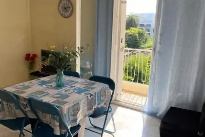 Image de Charmant Studio Avec Balcon Proche De La Plage