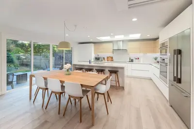 Image de View Ridge resort-like modern urban haven