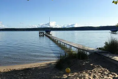 Image de Beautiful House on Crystal Lake- Summer Beachfront/Ski Crystal Mountain