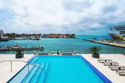 Image de Stylish & Comfy | 5★ Location, Sea View, Pool, Gym