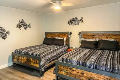 Image de Less than a mile from Lake Fork--Striper Bass Stay-Rm 4