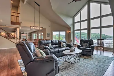 Image de Lakefront Haven: Family-Friendly Sunrise Beach Gem