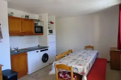 Image de 3 Pièces pour 8 Personnes