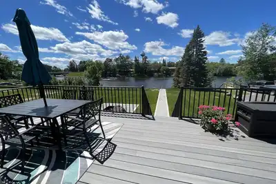 Image de On the Chain, near downtown, close to trails, private dock, dog-approved! 🌊 🌞 🐶