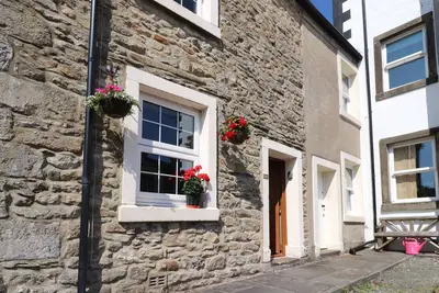 Image de Lychgate Cottage, character holiday cottage, with open fire in Settle