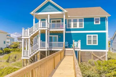 Image de Sweetwater Landing - Amazing 5br, Oceanfront Home with Comm. Pool!