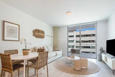 Image de One Bedroom Condo King Bed With City Views