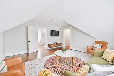 Indianapolis Luxury Clean Downtown Home.