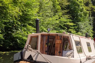 Image de Snug 30ft Narrowboat With Indoor Fireplace