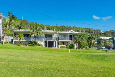 Image de Great Location With Ocean Views, Spa Bath & Air Conditioning