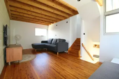 Image de As New Eco-Friendly Townhouse