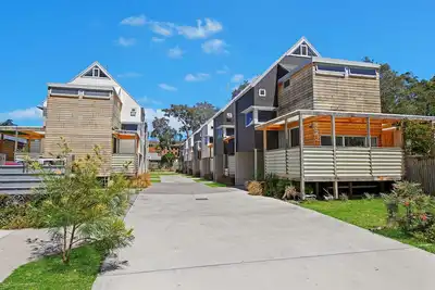 Image de As New Eco-Friendly Townhouse