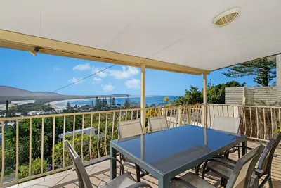 Image de 180 Degree Views From Sensational Deck
