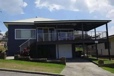 Image de Close To The Beach With Water Views