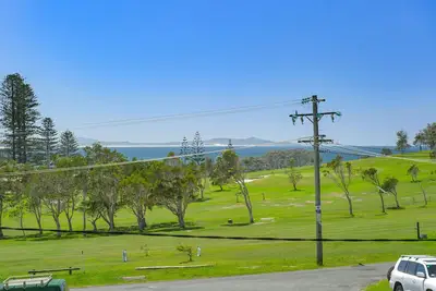 Image de Modern & Stylish With Views