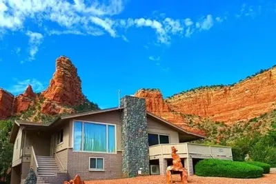 Image de Bohemian Rhapsody Retreat ~ 2 Bed 3 Bath With Game and Theatre Room