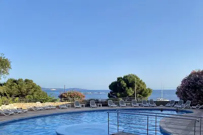 Image de Super Appartement Bord De Mer Avec Piscine