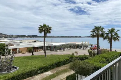 Image de Appartement T1 à Balaruc-les-Bains avec Wifi - Équipement complet, idéal pour 2 personnes