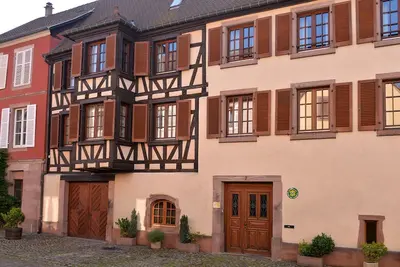 Image de Gîtes du Couvent, \"Franciscain\" bel appartement centre historique de Kaysersberg