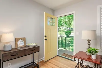 Image de Yellow Door Cottage - 3br, Pet & family friendly!