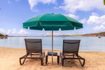 Image de 3 Bd/3 Ba Beachfront Condo Marriott Frenchman's Cove St Thomas - Sleeps 12!