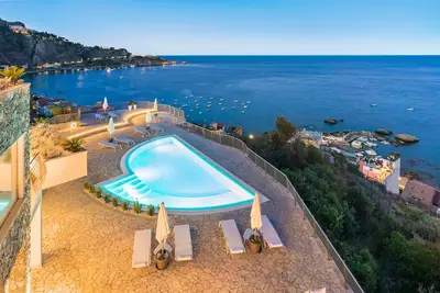 Image de Luxury villa with pool, sea view, 20 pax, Giardini Naxos, Sicily
