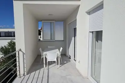 Image de Appartement de deux chambres avec la terrasse Vrsi - Mulo, Zadar (A-19047-b)