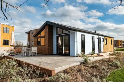 Image de Joli chalet avec micro-ondes combi, près de la Meuse