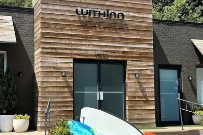 Explore WithInn-Relaxation Centrally Located to Beaches and Walkable Restaurants