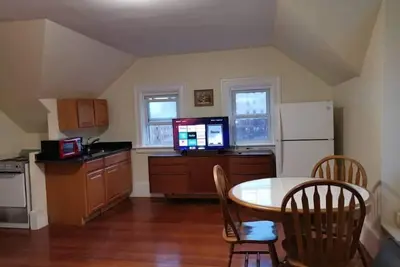 Image de 1br Apt, walk to Wpi, Palladium, free parking