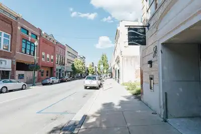 Image de Renovated Downtown Johnson City Apartment