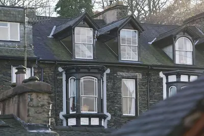 Image de This apartment has wonderful views over Bowness to Lake Windermere.