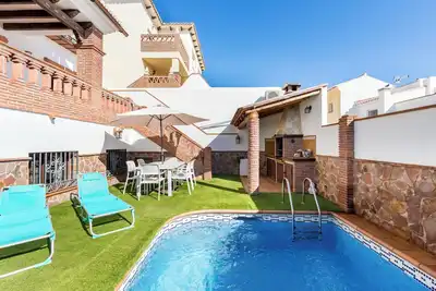 Image de Appartement Casa Patricia Nerja avec vue sur montagne, piscine
