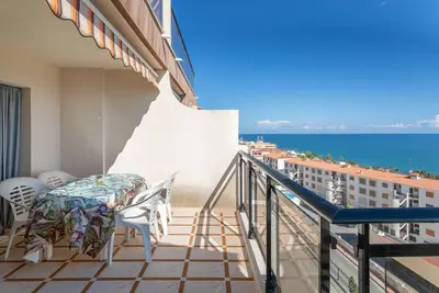 Image de Appartement \"Mediterranean sea views\" avec vue sur mer, piscine, jardin, 2 terrasses et Wi-Fi