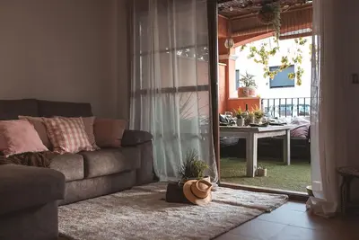 Image de Maison \"Amazing Duplex - 30m from the beach\" avec Vue sur la mer, Terrasse, A/C & Wi-Fi